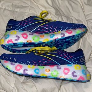 Brand new never worn Brooks Glycerin women’s tennis shoes
